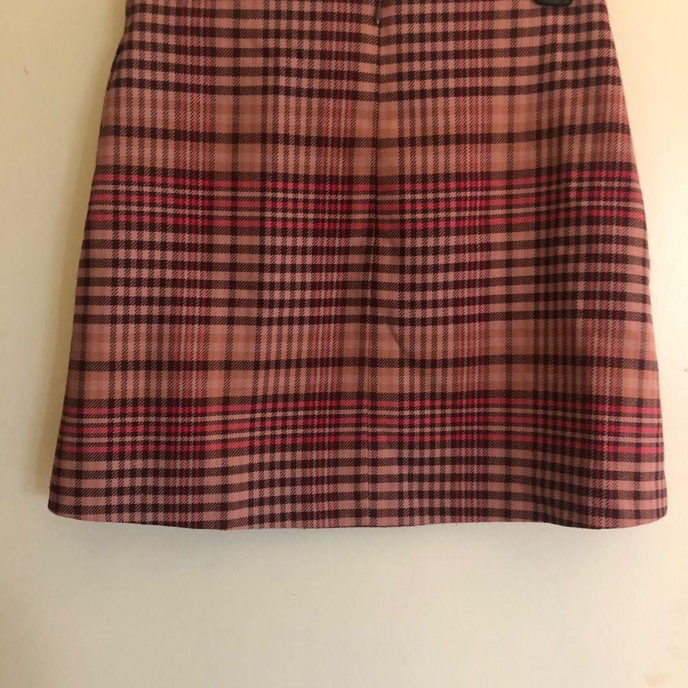 Aritzia Plaid Women's Skirt - Pink and Black